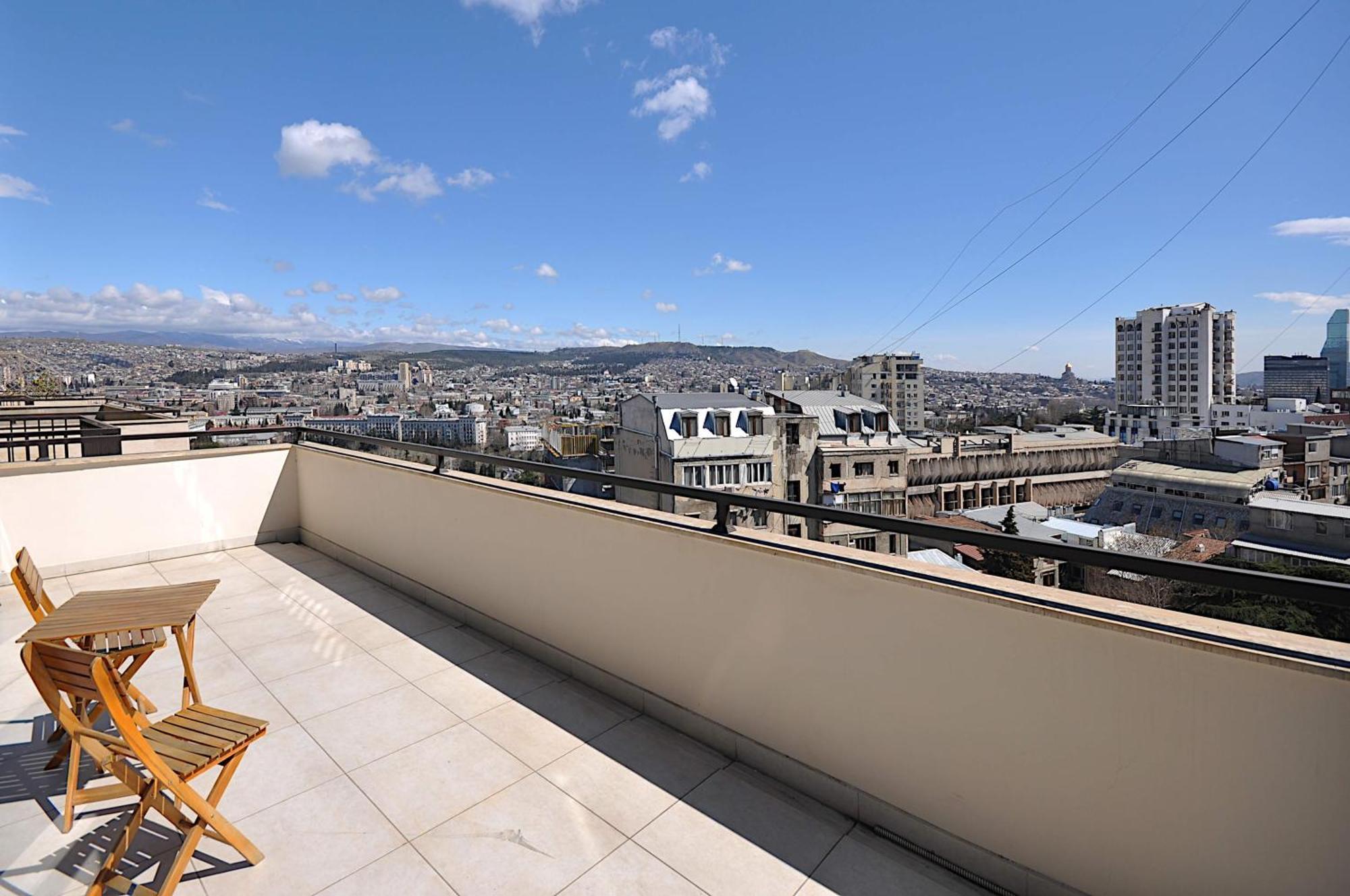 Bfg Suites Apartments Тбилиси Номер фото